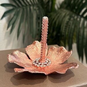 🆕 Olivia Riegel: Pink Crystallized Jewelry Holder